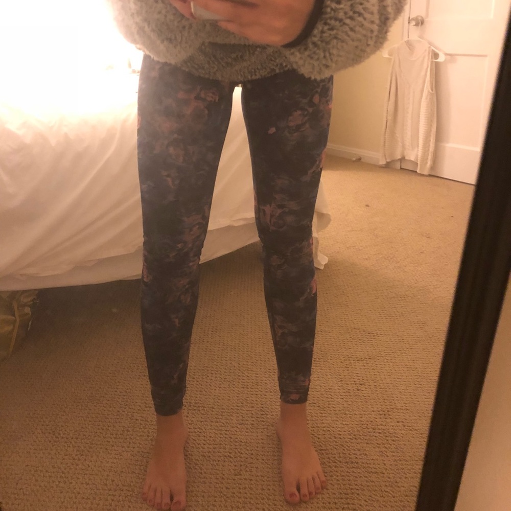 Lululemon full length pattern legging